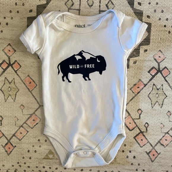 Pact onesie and sweatshirt bundle. 3-6 month - Picture 2 of 6